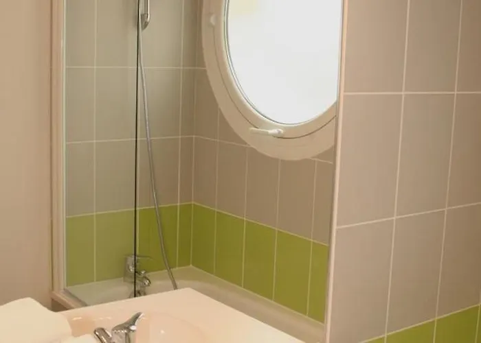 Nemea So Cloud Gare Part-dieu Aparthotel 4*