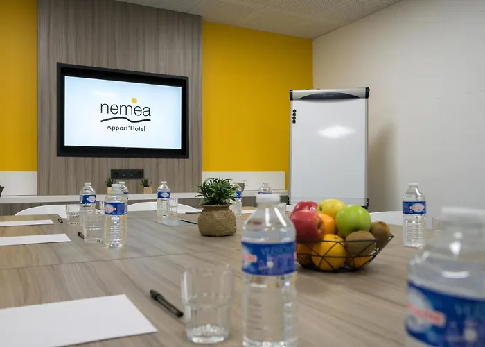 Nemea So Cloud Gare Part-dieu Aparthotel 4*